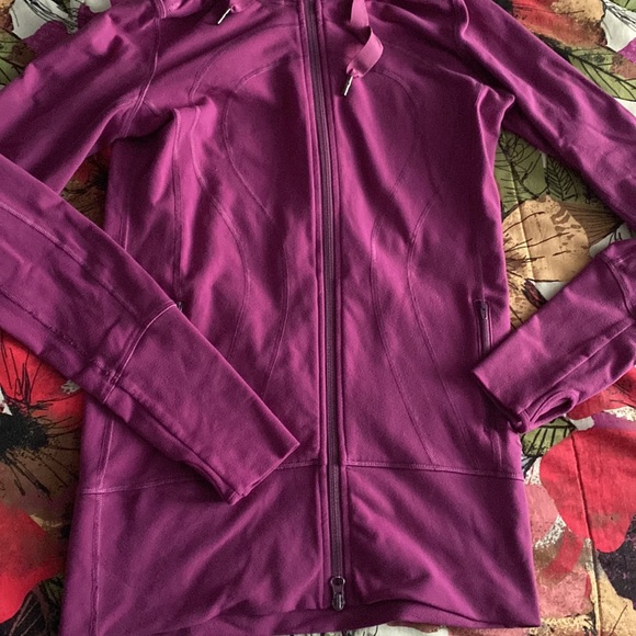 Lululemon Stride Jacket - Picture 5 of 9